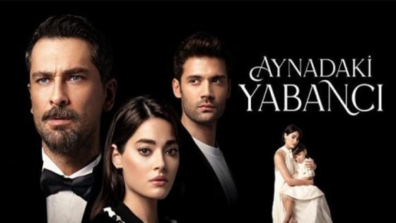 مشاهدة مسلسل وتحميل غريب في المرآة الحلقة 4 الرابعة مترجم